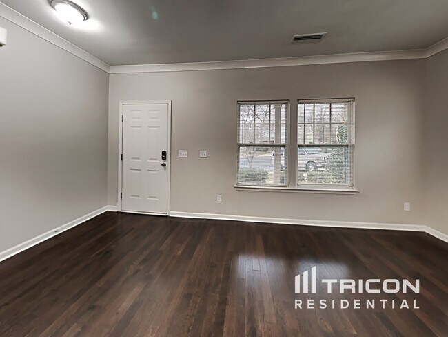 Building Photo - 5004 Sandis Court Mount Holly NC