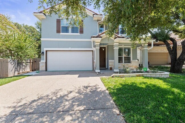 Building Photo - 15404 Interlachen Dr