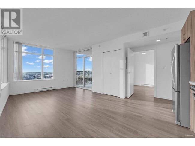 Building Photo - 900-2900 Carnarvon St