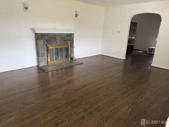 Foto del edificio - 2729 Woodbridge Ave