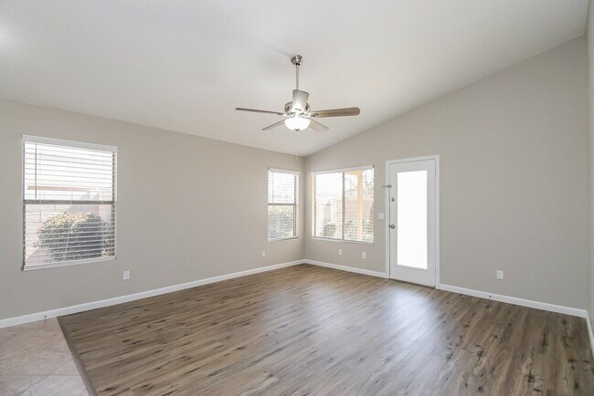 Building Photo - 2267 E Arabian Dr