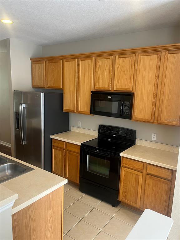 Foto del edificio - 8409 Leeland Archer Blvd