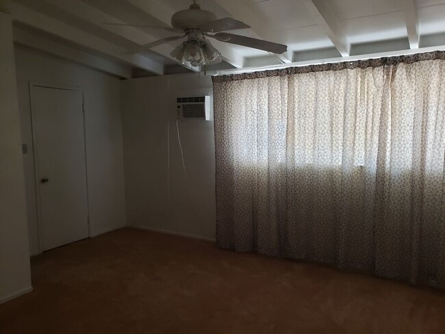 Building Photo - 709 Todhunter Avenue