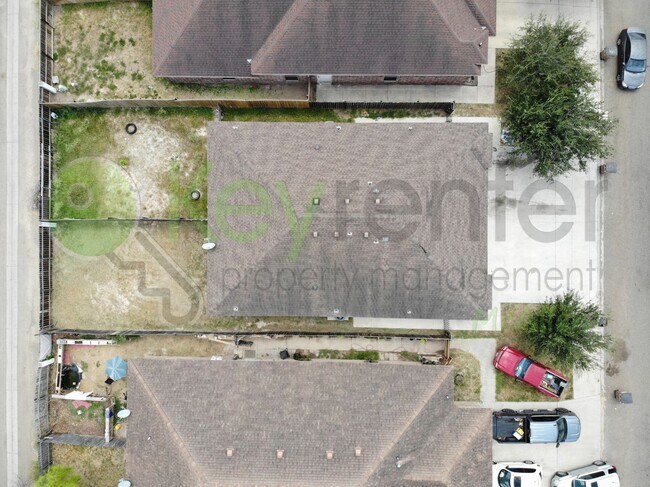 Foto del edificio - 616 Jade St