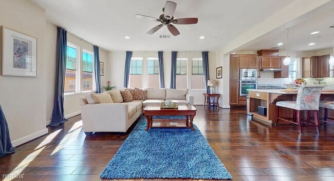 Foto del edificio - 3 br, 3 bath House - 626 Selby Lane