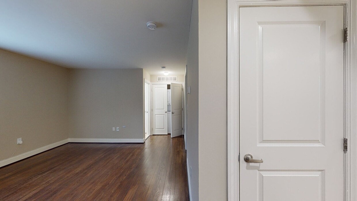 Photo - Rodgers Forge Apartments