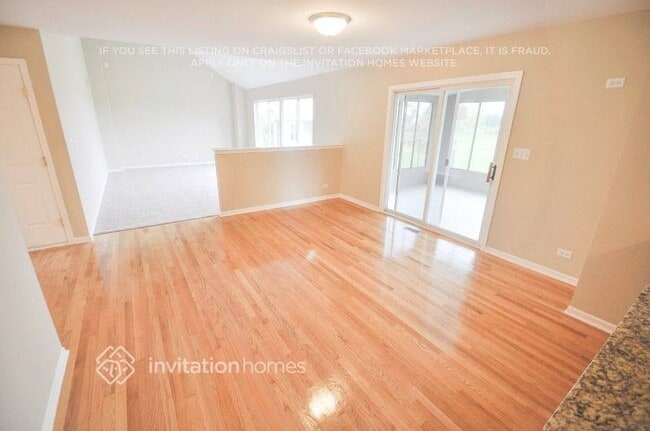 Foto del edificio - 25420 W Latham Ct