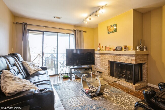 Building Photo - 1223 Knottingham Ct