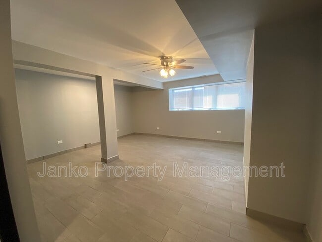 Foto del edificio - 5700 S Wabash Ave