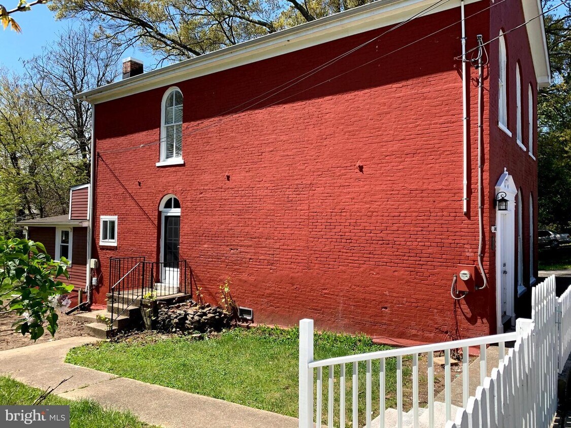 Primary Photo - 13005 7th St