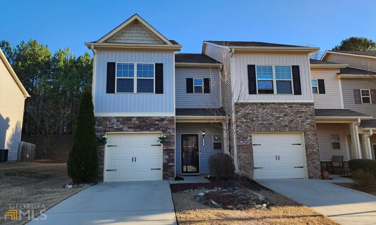 562 Oakside Pl, Acworth, GA 30102 Townhome Rentals in Acworth GA