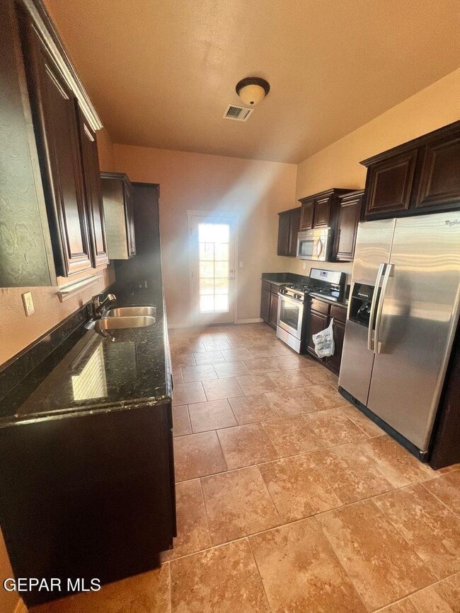 Building Photo - 3630 Grand Bahamas Dr