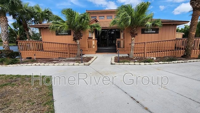 Building Photo - 6498 Royal Woods Dr