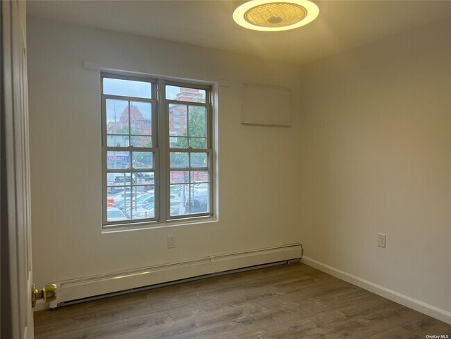 Foto del edificio - 616 Clarkson Ave