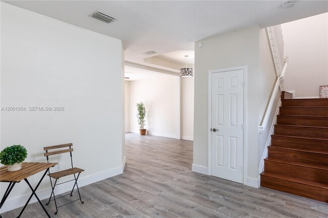 Foto del edificio - Southwest 49th Court, Miramar, FL 33027 - 3 BR 2.5 BA single-family home