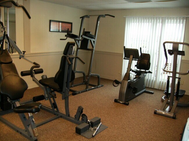 Foto del edificio - 433 Bakertown Rd
