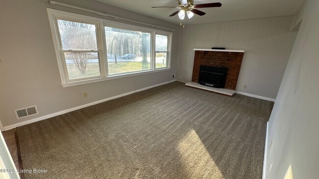 Foto del edificio - 6001 Applegate Ln