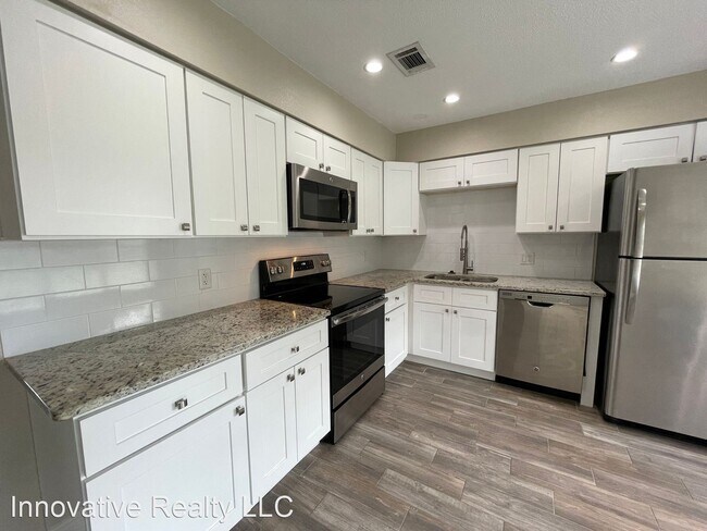 Building Photo - 4 br, 2 bath House - 6518 Cocos Dr.