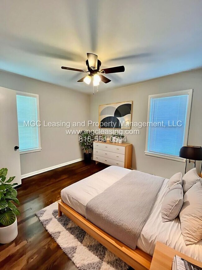Foto del edificio - SINGLE FAMILY HOME WITHIN WALKING DISTANCE...