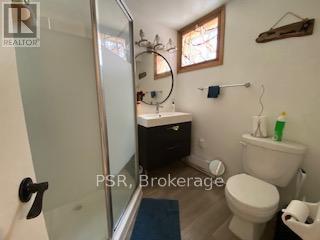 Building Photo - 3 Victor Ave