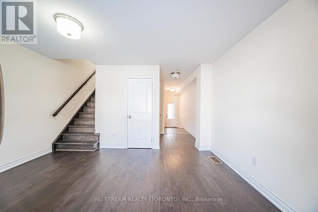 Photo du bâtiment - 47 New Yorkton Ave