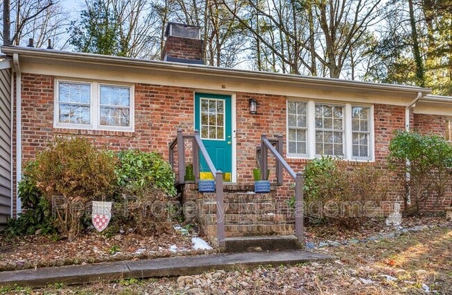 Foto del edificio - 8235 Whittington Dr