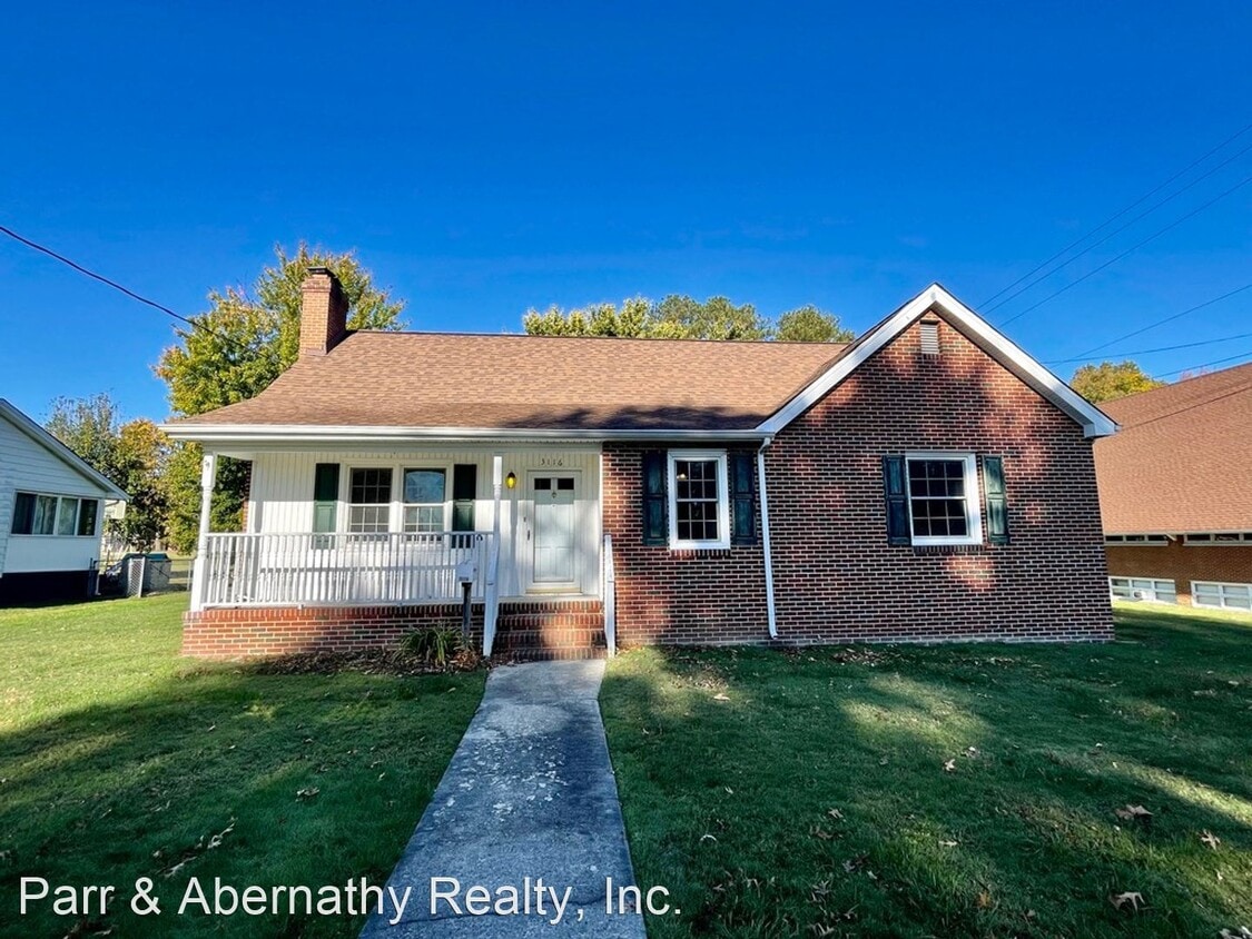 4 br, 1.5 bath House 3116 Woodlawn Avenue House Rental in Colonial