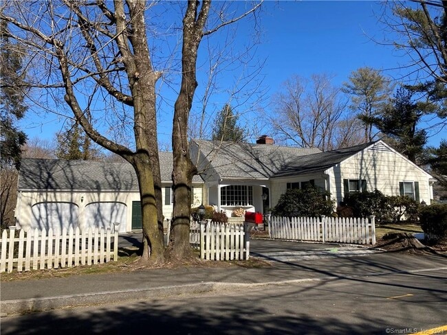 Building Photo - 75 Fairfield Rd