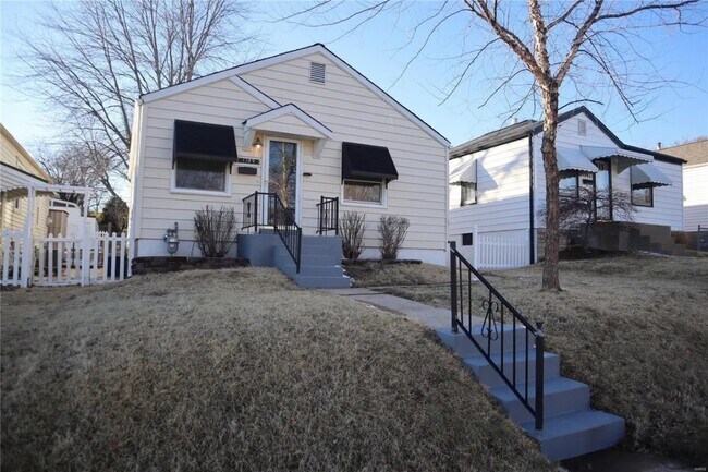 Foto del edificio - 1349 Kraft St