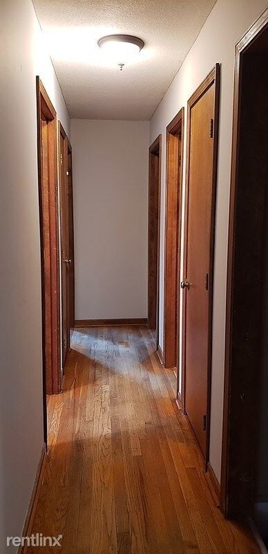 Foto del edificio - 3 br, 1 bath House - 11418 East 59th Street