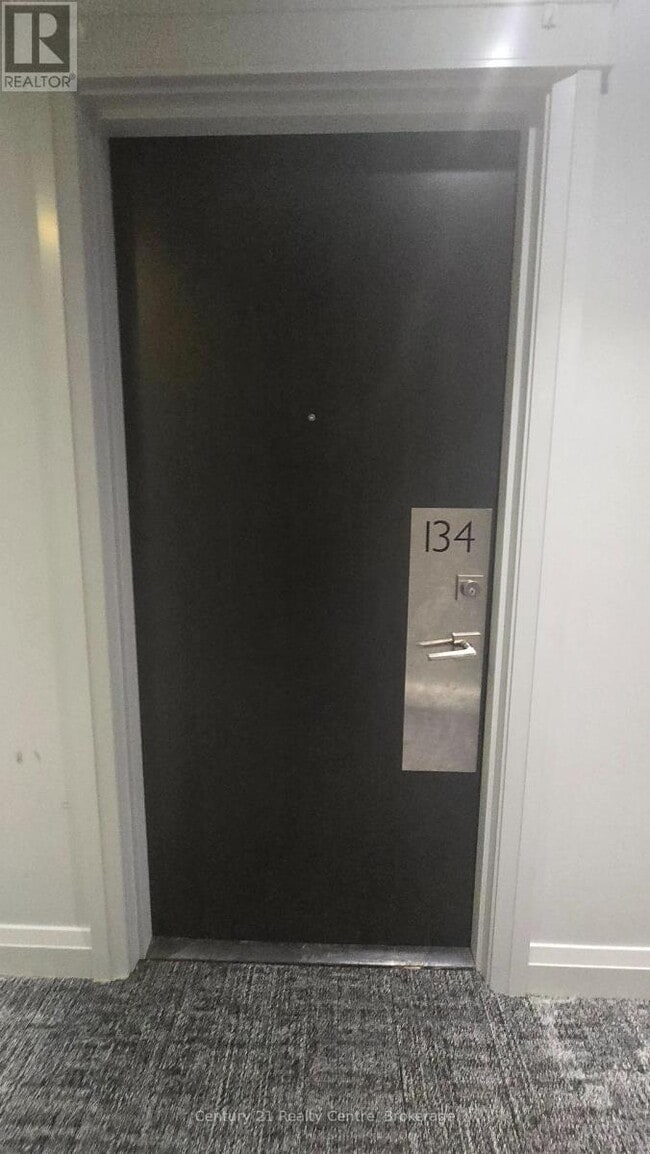 Building Photo - 102 Grovewood Common