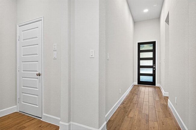 Building Photo - 14727 Band Tailed Pigeon Ct