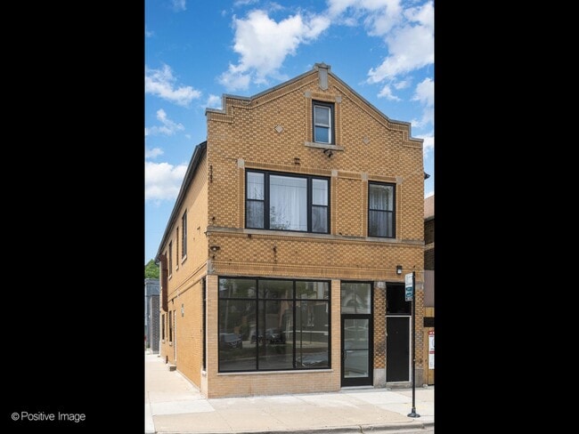 Photo - 846 N Ashland Ave Apartment