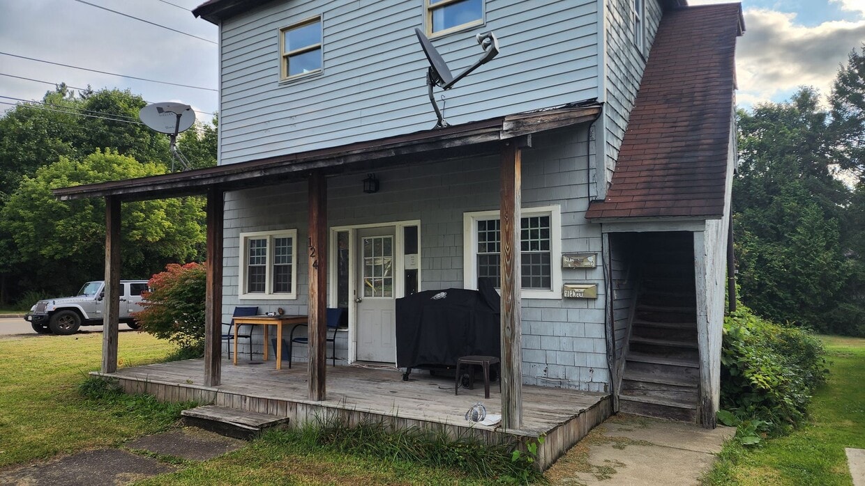 Foto principal - 124 Lincoln Ave