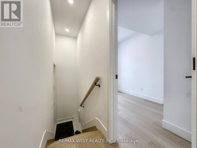 Building Photo - 47 Morningside Ave
