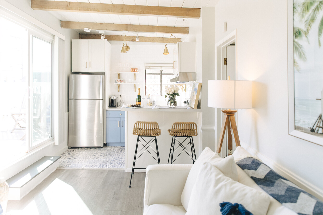 Kitchen - 728 Ostend Ct