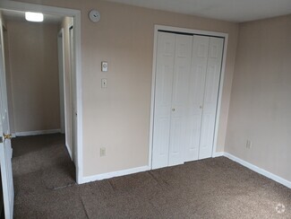 Building Photo - 1106 Hazel Dr
