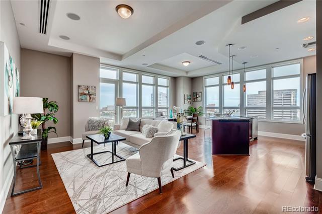 Foto del edificio - 5455 Landmark Pl