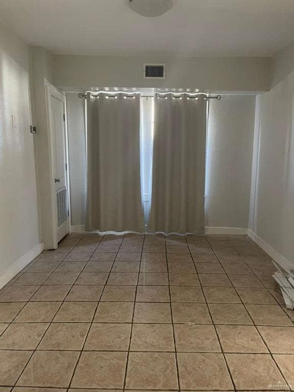 Building Photo - 14 E McIntyre St