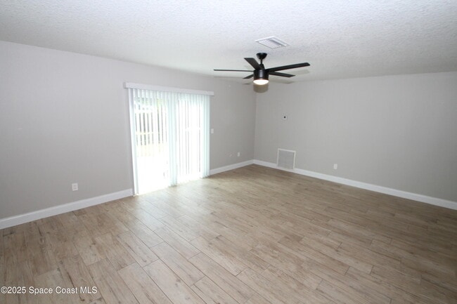 Foto del edificio - 1561 Rachel Ave SE