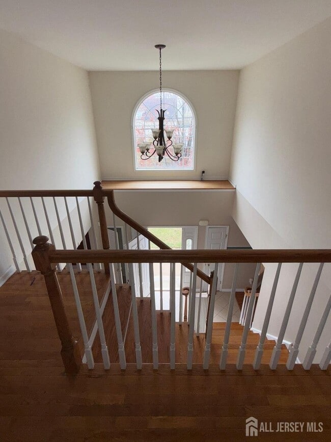 Foto del edificio - 105 Churchill Ave