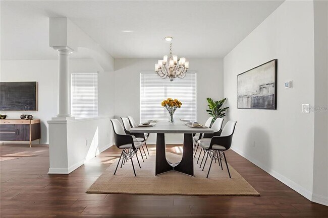 Foto del edificio - 19043 New Passage Blvd