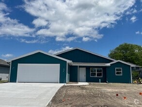 Building Photo - 1221 S Valley View St
