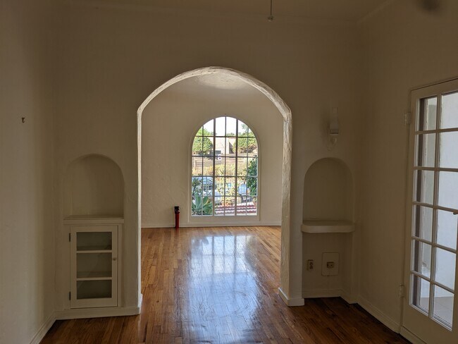 Dining Room view to Living Room - 1808 Lucretia Ave