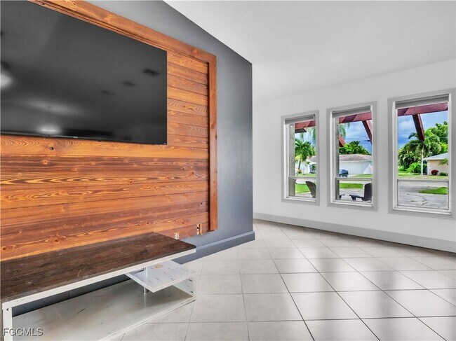 Foto del edificio - 3859 SE 7th Pl