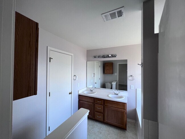 Building Photo - View this home today!