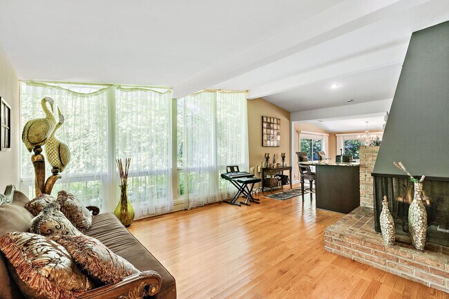 Foto del edificio - 1717 N Happ Rd