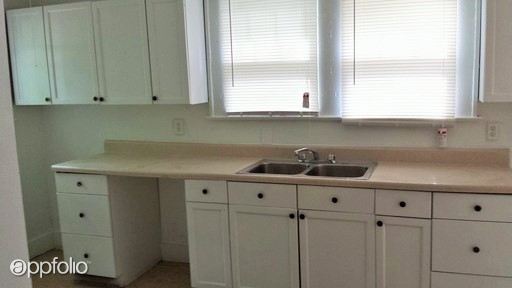 Foto del edificio - 3226 Gilmore St