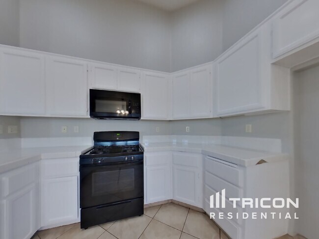 Foto del edificio - 27152 Myles Ct
