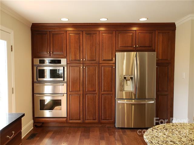 Foto del edificio - 2111 Edenton Rd
